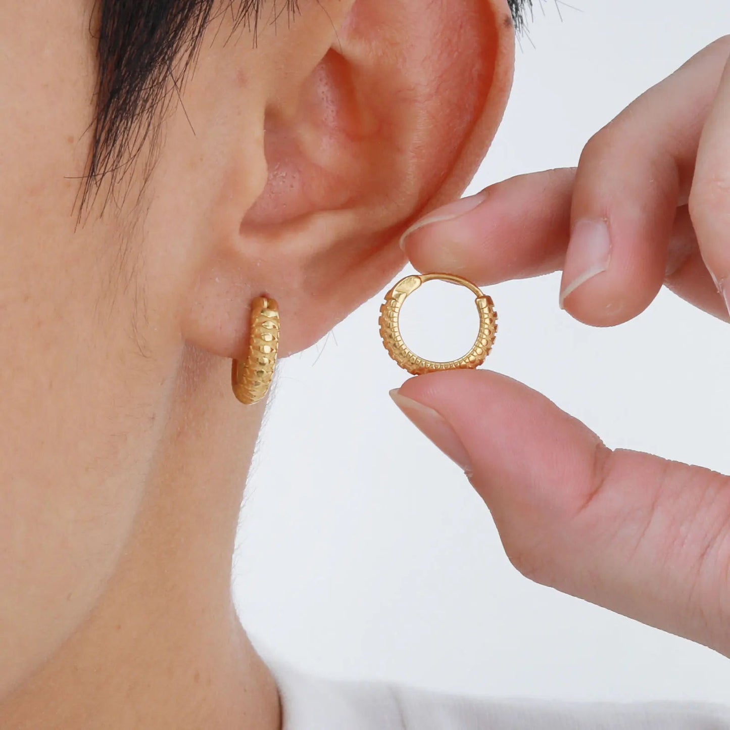 Snake Textured Hoop Earrings for Men, Anti Allergy Stainless Steel Animal Huggies Hoop Earrings,Male Earring Jewelry Gift Ezkrea